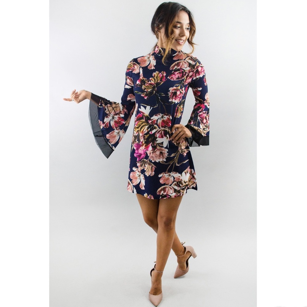 Floral fan sleeve dress